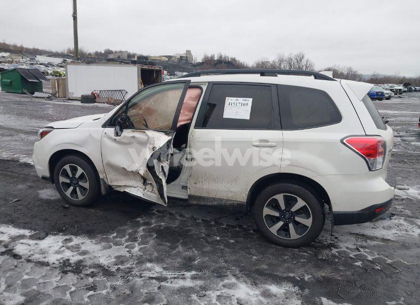 Photo 14 of 2018 Subaru Forester 2.5I PREMIUM (VIN JF2SJAEC5JH576184)