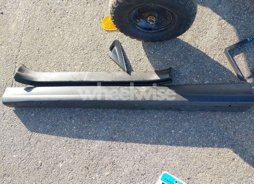 Photo 12 of 2018 Subaru Forester 2.5I PREMIUM (VIN JF2SJAEC5JH608048)