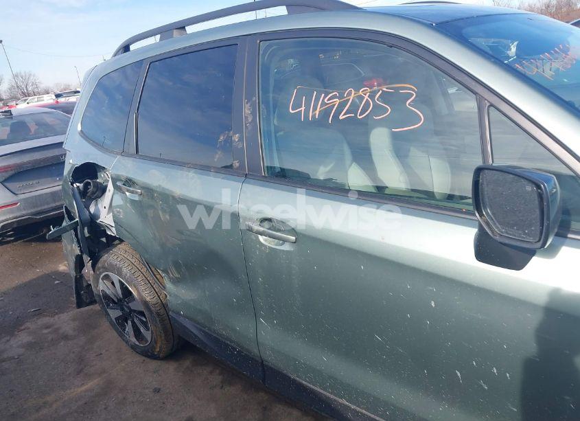 Photo 13 of 2018 Subaru Forester 2.5I PREMIUM (VIN JF2SJAEC5JH613346)