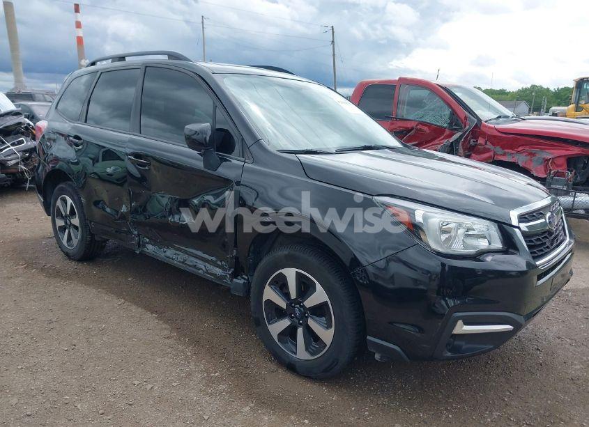 2017 Subaru Forester 2.5I PREMIUM (VIN JF2SJAEC6HH543964) main photo