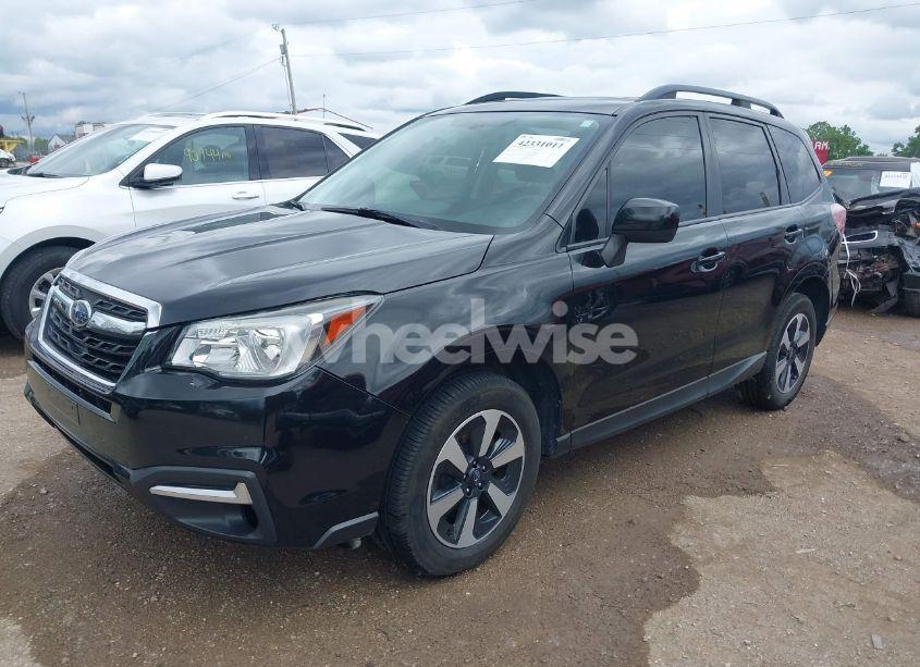 Photo 2 of 2017 Subaru Forester 2.5I PREMIUM (VIN JF2SJAEC6HH543964)