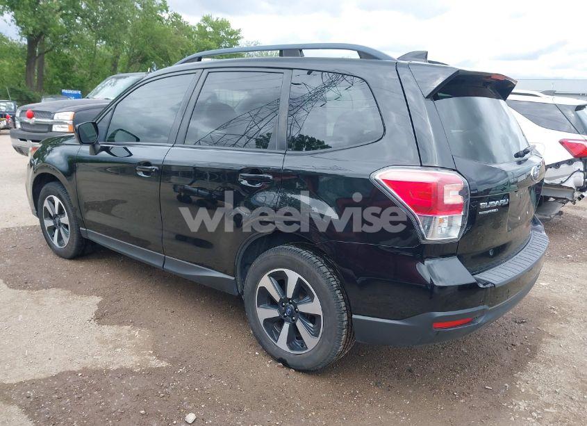 Photo 3 of 2017 Subaru Forester 2.5I PREMIUM (VIN JF2SJAEC6HH543964)