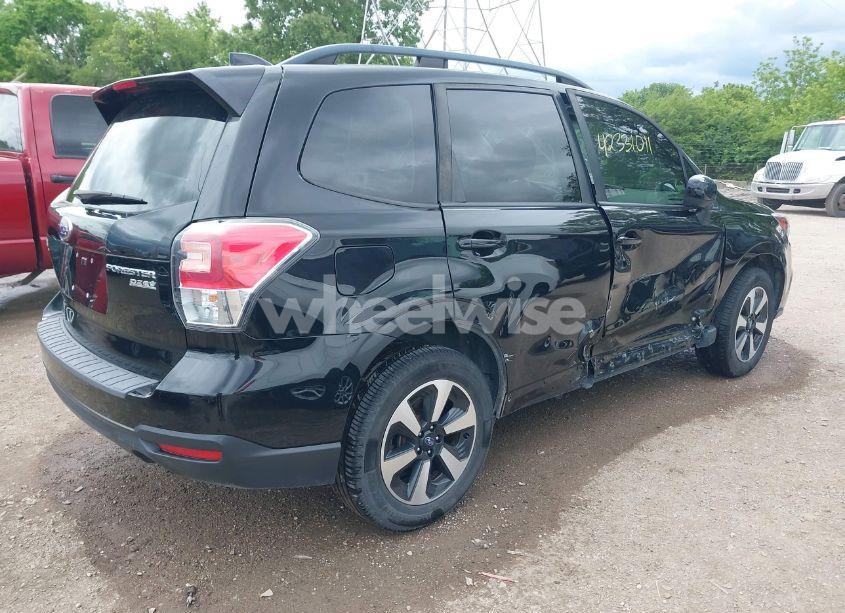 Photo 4 of 2017 Subaru Forester 2.5I PREMIUM (VIN JF2SJAEC6HH543964)