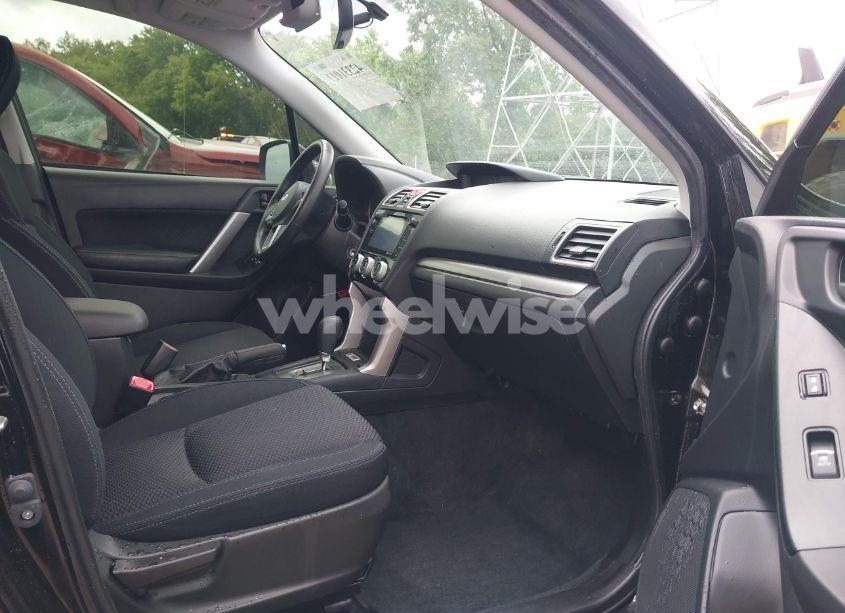 Photo 5 of 2017 Subaru Forester 2.5I PREMIUM (VIN JF2SJAEC6HH543964)