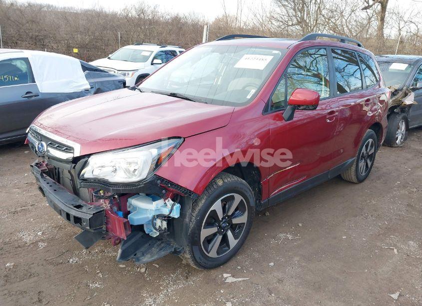 Photo 2 of 2018 Subaru Forester 2.5I PREMIUM (VIN JF2SJAEC6JH407260)