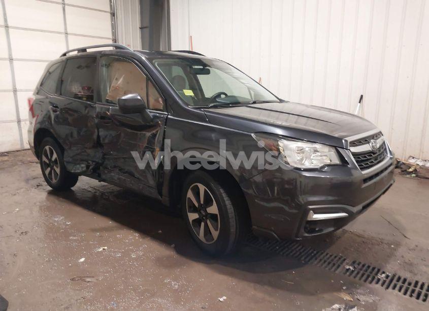2018 Subaru Forester 2.5I PREMIUM (VIN JF2SJAEC6JH497302) main photo
