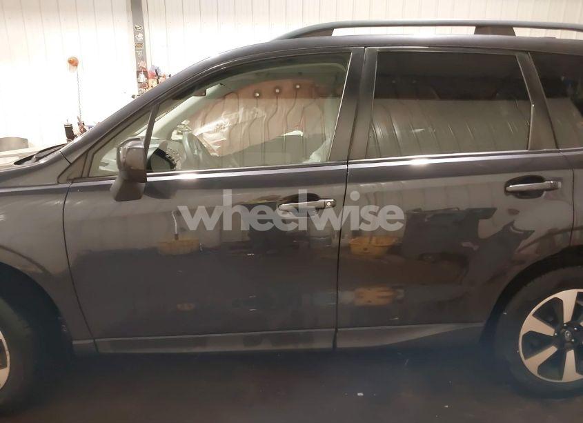 Photo 14 of 2018 Subaru Forester 2.5I PREMIUM (VIN JF2SJAEC6JH497302)