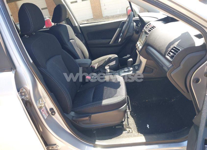 Photo 5 of 2018 Subaru Forester 2.5I PREMIUM (VIN JF2SJAEC6JH553528)