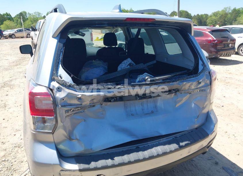 Photo 6 of 2018 Subaru Forester 2.5I PREMIUM (VIN JF2SJAEC6JH553528)