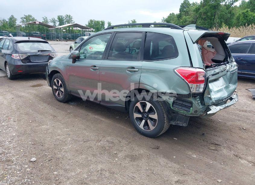 Photo 3 of 2018 Subaru Forester 2.5I PREMIUM (VIN JF2SJAEC6JH605126)