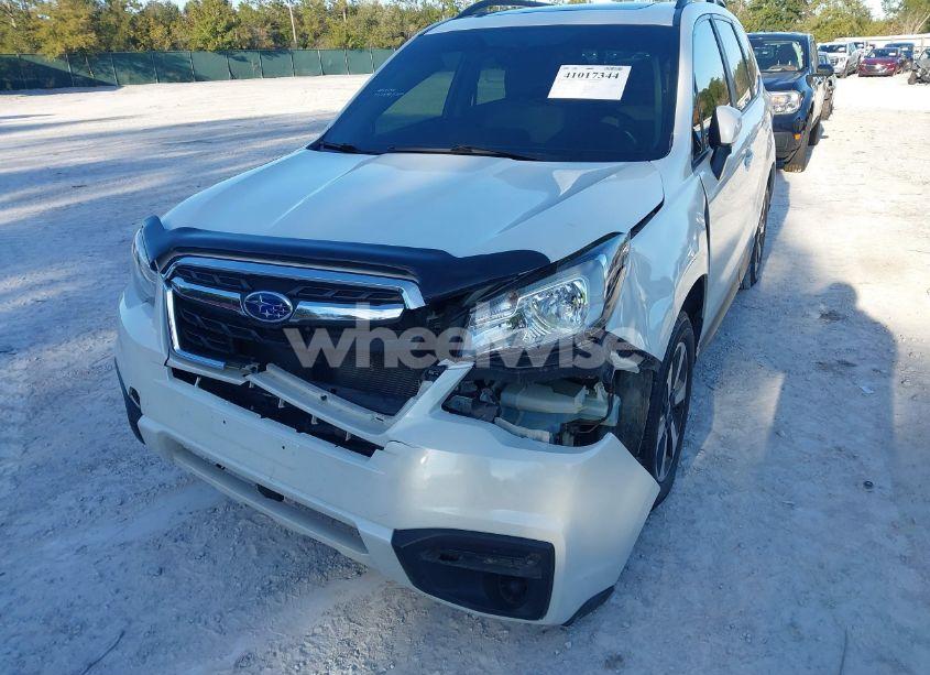 Photo 6 of 2017 Subaru Forester 2.5I PREMIUM (VIN JF2SJAEC7HH405060)