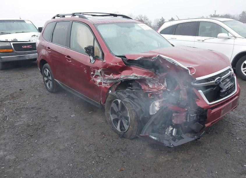 2017 Subaru Forester 2.5I PREMIUM (VIN JF2SJAEC7HH524114) main photo