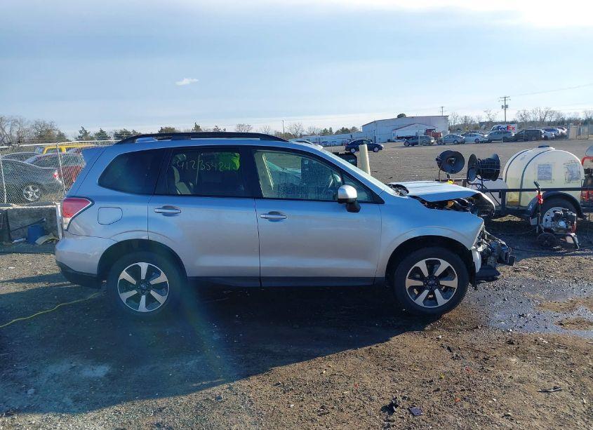 Photo 13 of 2018 Subaru Forester 2.5I PREMIUM (VIN JF2SJAEC7JH423094)