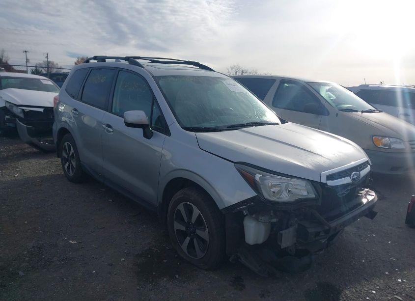 2018 Subaru Forester 2.5I PREMIUM (VIN JF2SJAEC7JH454491) main photo