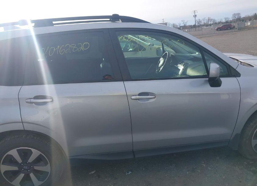 Photo 13 of 2018 Subaru Forester 2.5I PREMIUM (VIN JF2SJAEC7JH454491)