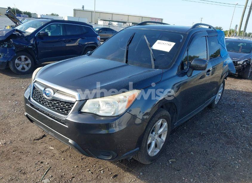 Photo 2 of 2014 Subaru Forester 2.5I PREMIUM (VIN JF2SJAEC8EH469703)