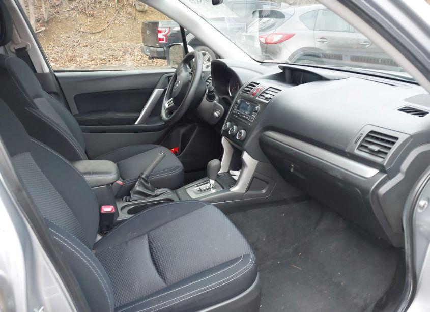 Photo 5 of 2014 Subaru Forester 2.5I PREMIUM (VIN JF2SJAEC8EH531617)