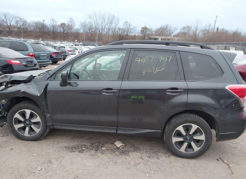 Photo 13 of 2017 Subaru Forester 2.5I PREMIUM (VIN JF2SJAEC8HH402765)