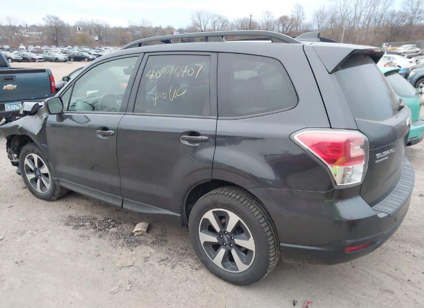 Photo 3 of 2017 Subaru Forester 2.5I PREMIUM (VIN JF2SJAEC8HH402765)