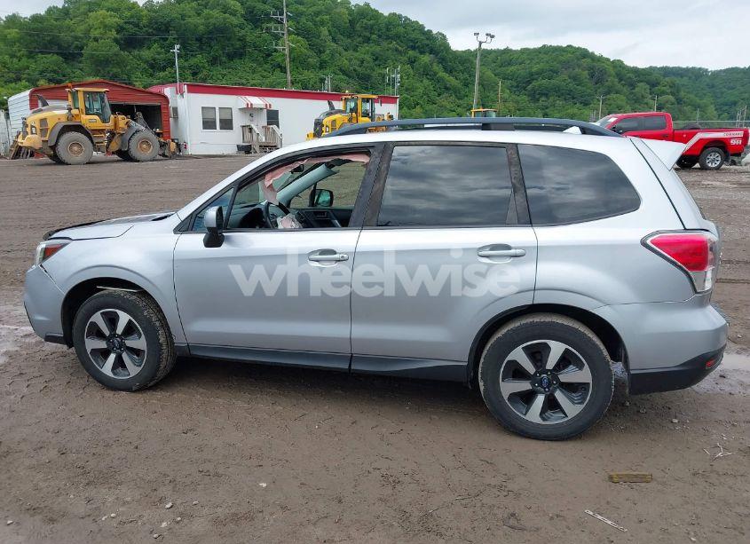 Photo 14 of 2017 Subaru Forester 2.5I PREMIUM (VIN JF2SJAEC8HH544386)