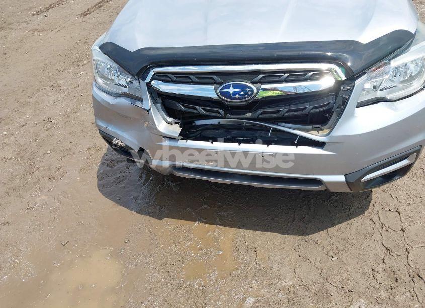 Photo 6 of 2017 Subaru Forester 2.5I PREMIUM (VIN JF2SJAEC8HH544386)