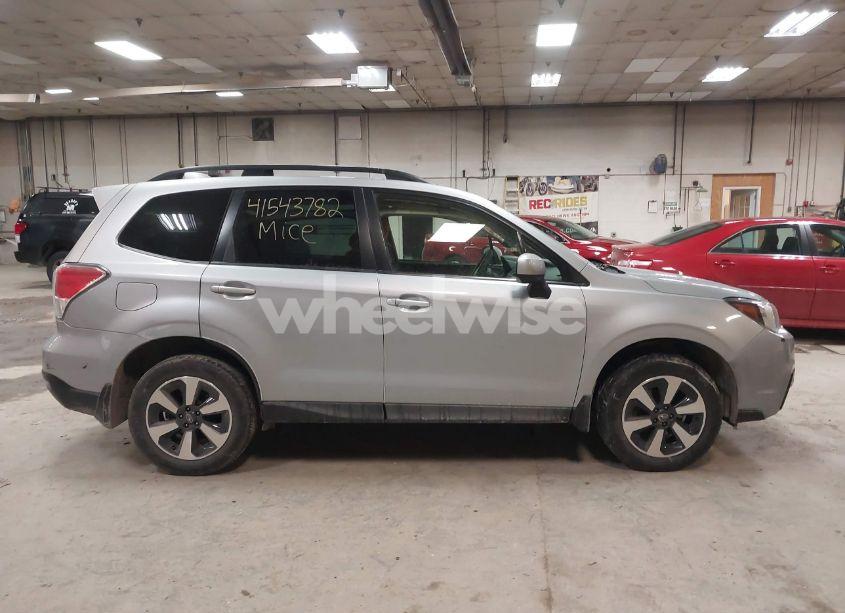 Photo 13 of 2018 Subaru Forester 2.5I PREMIUM (VIN JF2SJAEC8JH445640)