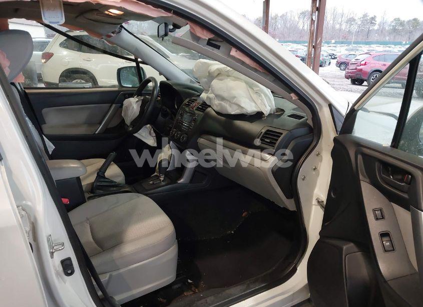 Photo 5 of 2014 Subaru Forester 2.5I PREMIUM (VIN JF2SJAEC9EH439173)