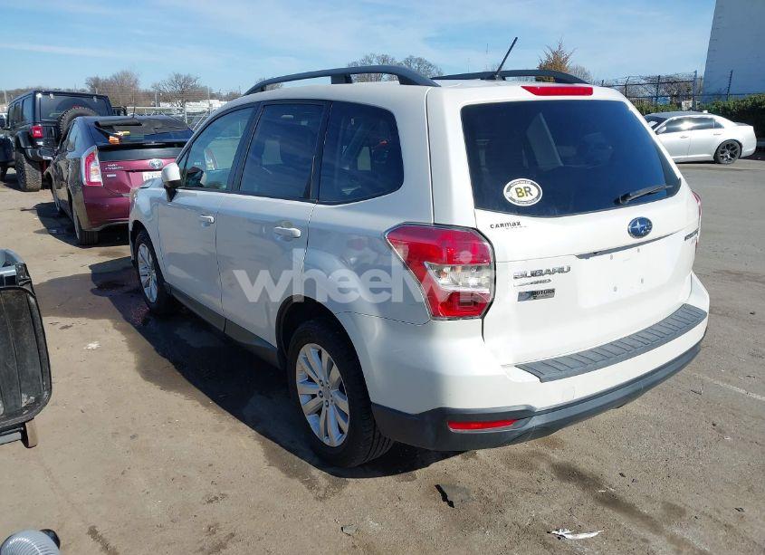 Photo 3 of 2014 Subaru Forester 2.5I PREMIUM (VIN JF2SJAEC9EH493069)