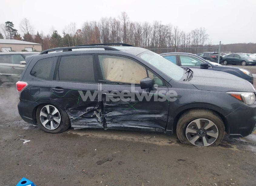 Photo 13 of 2017 Subaru Forester 2.5I PREMIUM (VIN JF2SJAEC9HG505912)