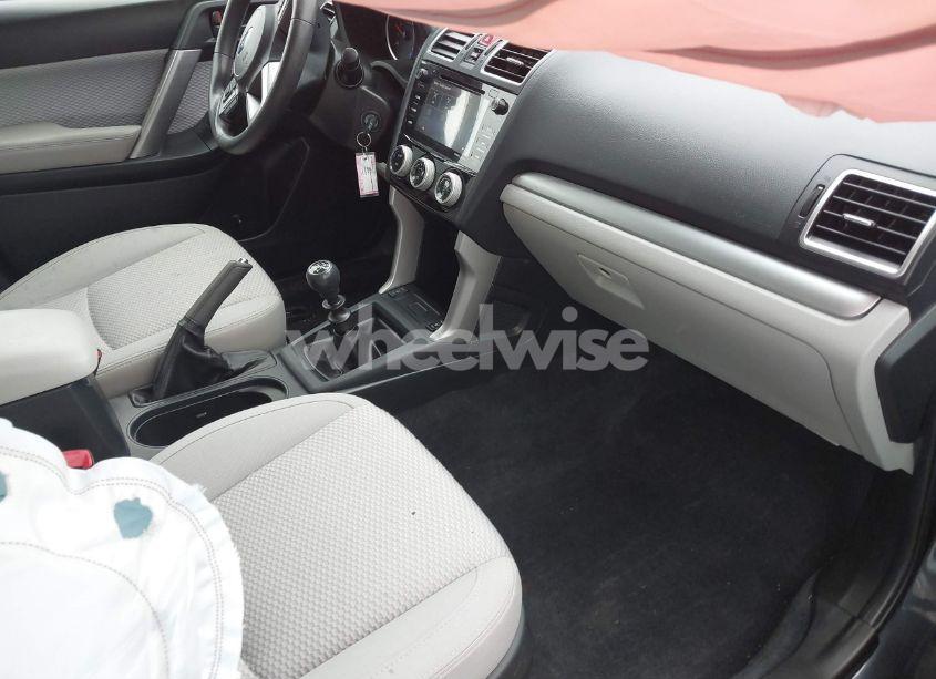 Photo 5 of 2017 Subaru Forester 2.5I PREMIUM (VIN JF2SJAEC9HG505912)