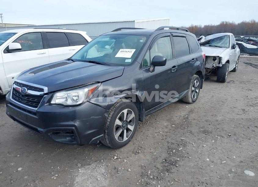 Photo 2 of 2017 Subaru Forester 2.5I PREMIUM (VIN JF2SJAEC9HH422491)