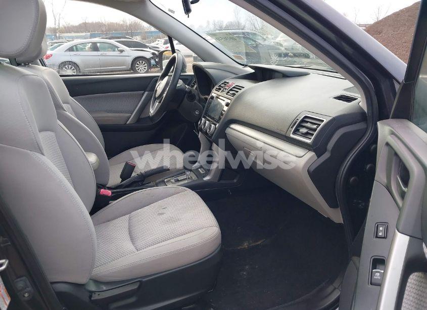 Photo 5 of 2017 Subaru Forester 2.5I PREMIUM (VIN JF2SJAEC9HH422491)