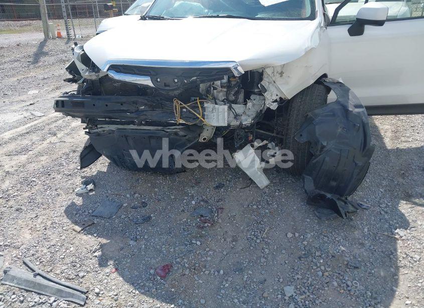 Photo 6 of 2017 Subaru Forester 2.5I PREMIUM (VIN JF2SJAEC9HH482366)