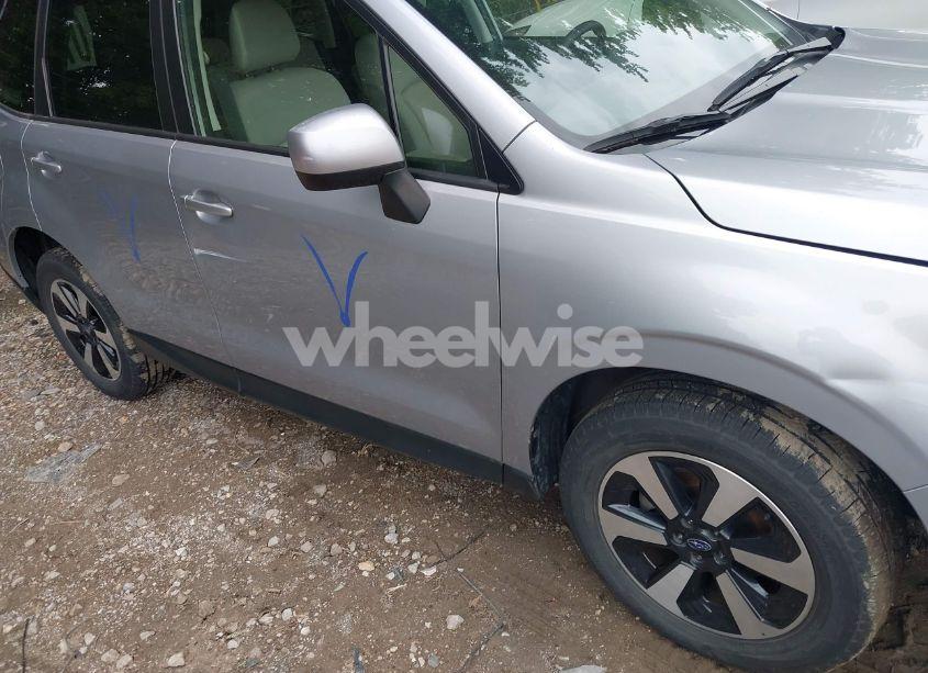 Photo 6 of 2017 Subaru Forester 2.5I PREMIUM (VIN JF2SJAEC9HH540587)