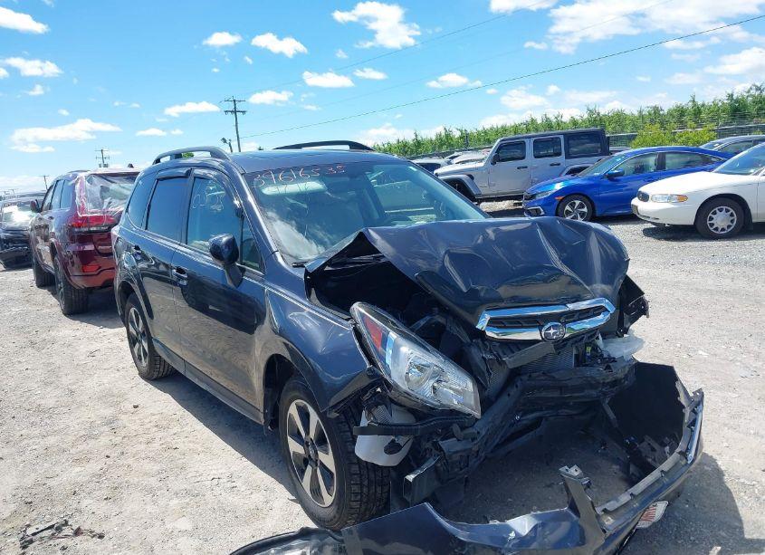 2017 Subaru Forester 2.5I PREMIUM (VIN JF2SJAEC9HH550097) main photo