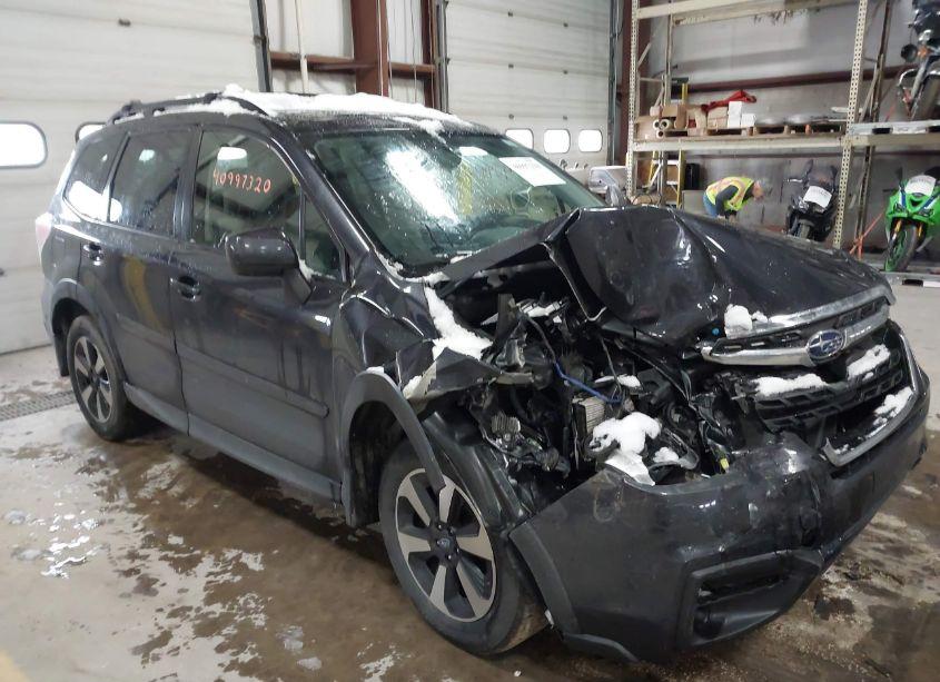 2017 Subaru Forester 2.5I PREMIUM (VIN JF2SJAEC9HH596402) main photo