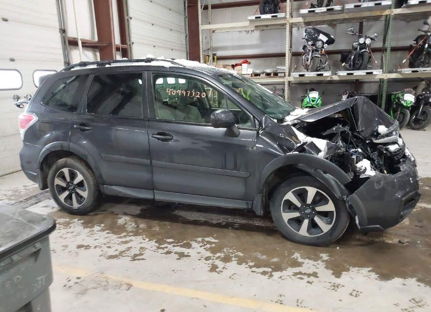 Photo 13 of 2017 Subaru Forester 2.5I PREMIUM (VIN JF2SJAEC9HH596402)