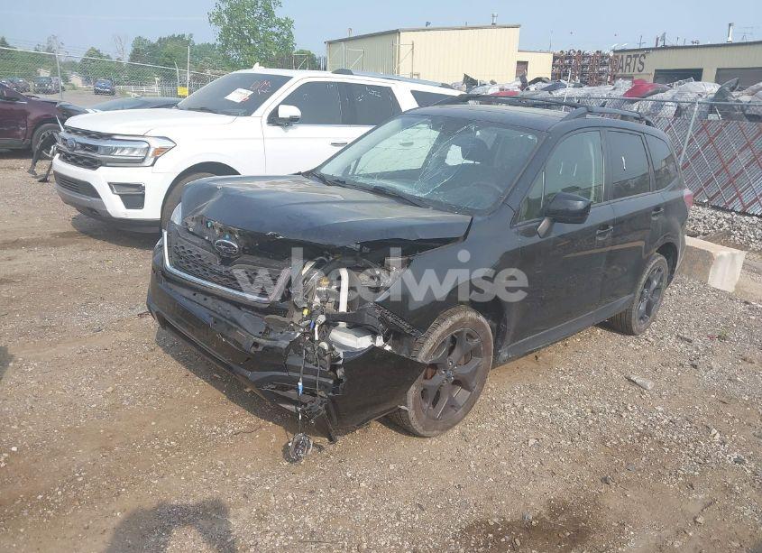 Photo 2 of 2018 Subaru Forester 2.5I PREMIUM (VIN JF2SJAEC9JH505246)