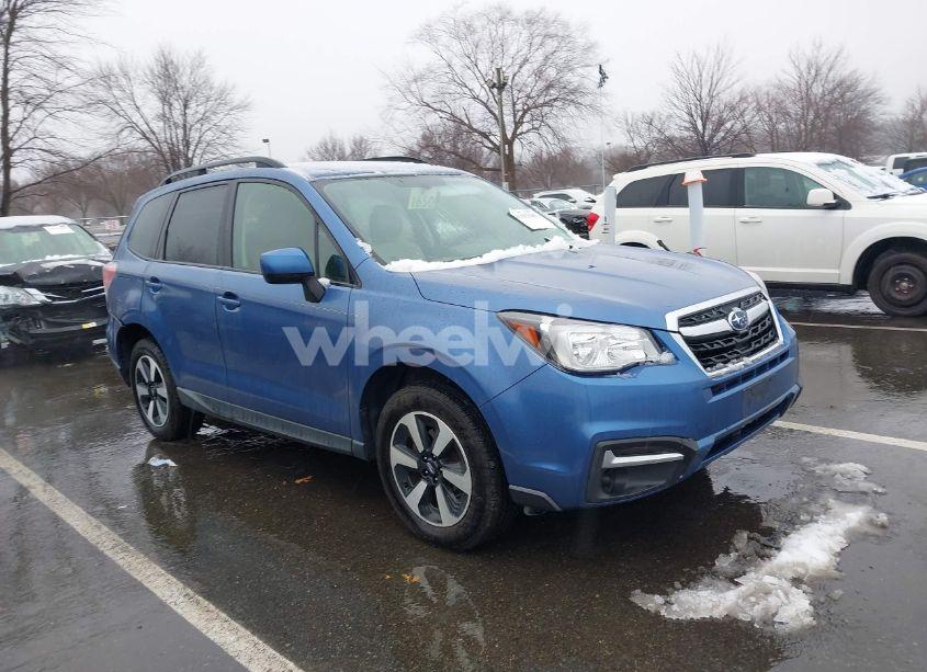 2018 Subaru Forester 2.5I PREMIUM (VIN JF2SJAEC9JH576012) main photo