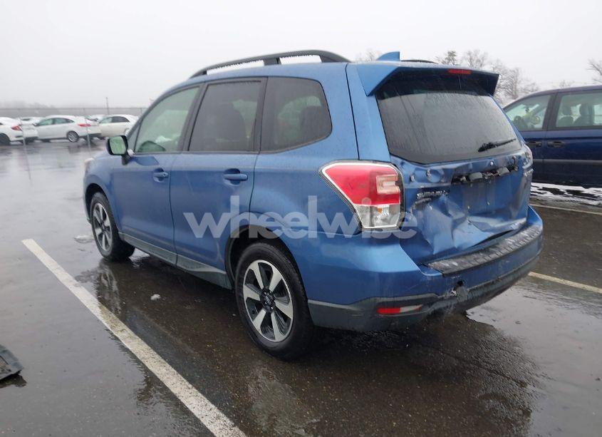 Photo 3 of 2018 Subaru Forester 2.5I PREMIUM (VIN JF2SJAEC9JH576012)
