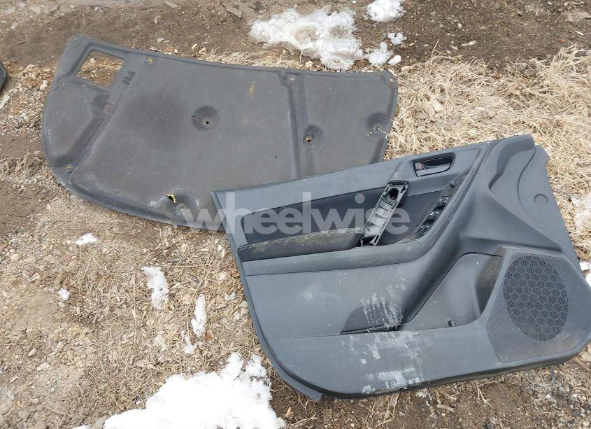 Photo 12 of 2014 Subaru Forester 2.5I PREMIUM (VIN JF2SJAECXEH410877)