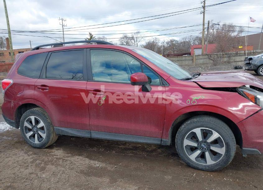 Photo 13 of 2017 Subaru Forester 2.5I PREMIUM (VIN JF2SJAECXHH492453)