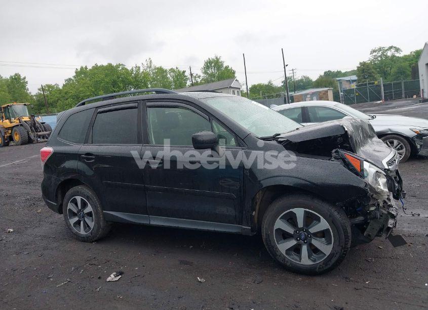 Photo 13 of 2017 Subaru Forester 2.5I PREMIUM (VIN JF2SJAECXHH519862)