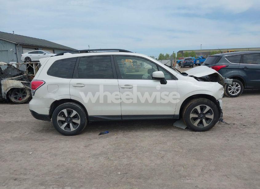 Photo 13 of 2018 Subaru Forester 2.5I PREMIUM (VIN JF2SJAECXJH411263)
