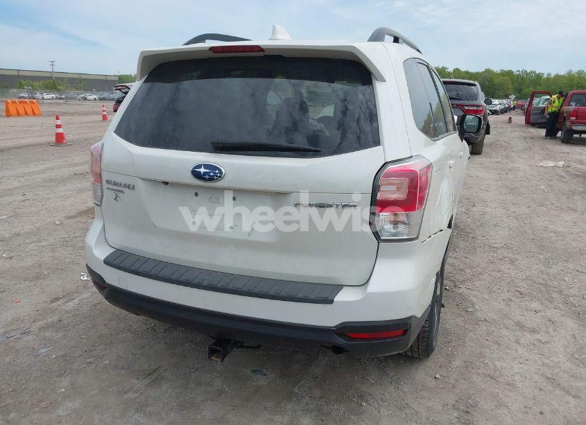 Photo 4 of 2018 Subaru Forester 2.5I PREMIUM (VIN JF2SJAECXJH411263)