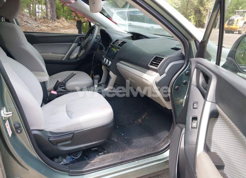 Photo 5 of 2018 Subaru Forester 2.5I PREMIUM (VIN JF2SJAECXJH418388)