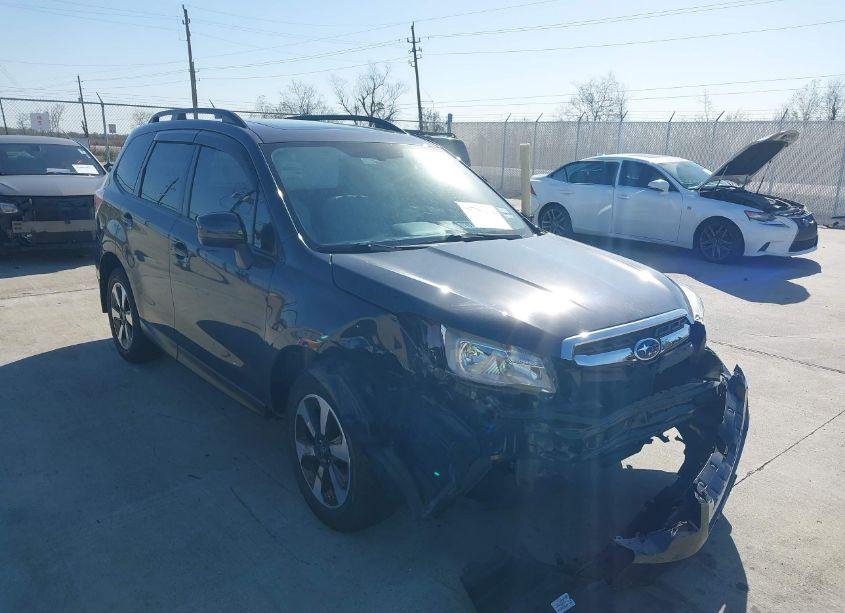 Photo 6 of 2018 Subaru Forester 2.5I PREMIUM (VIN JF2SJAECXJH446420)
