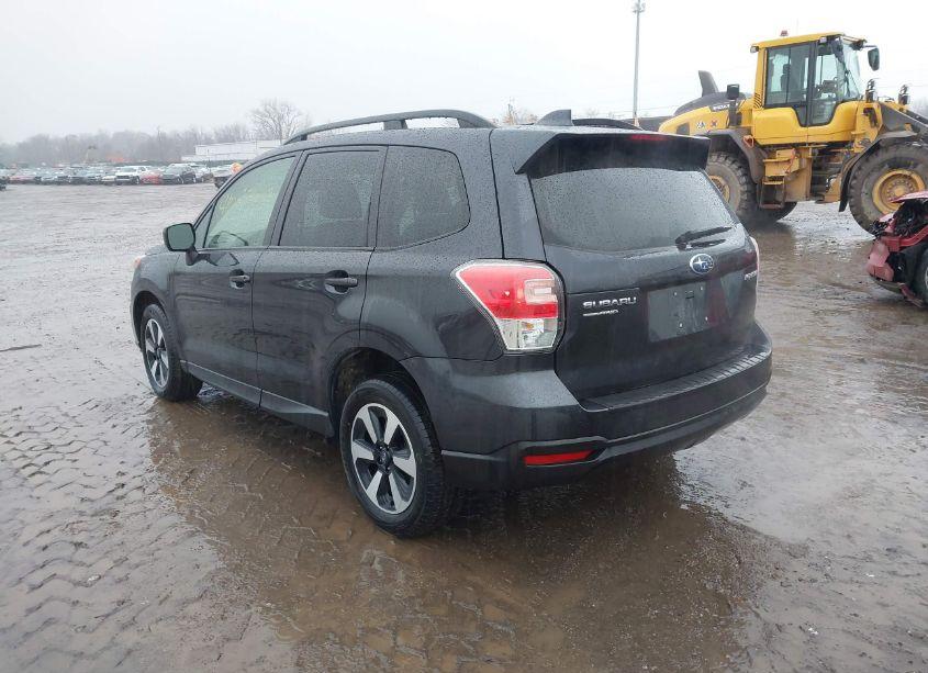 Photo 3 of 2018 Subaru Forester 2.5I PREMIUM (VIN JF2SJAECXJH462679)