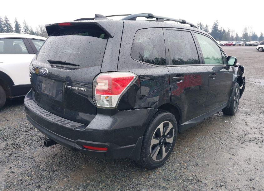 Photo 4 of 2018 Subaru Forester 2.5I PREMIUM (VIN JF2SJAECXJH510522)