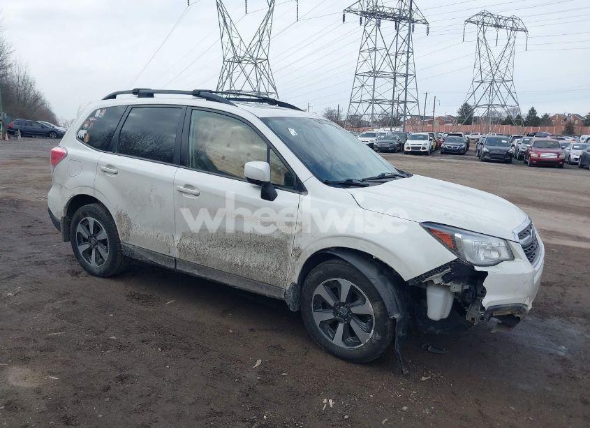 2018 Subaru Forester 2.5I PREMIUM (VIN JF2SJAECXJH529006) main photo